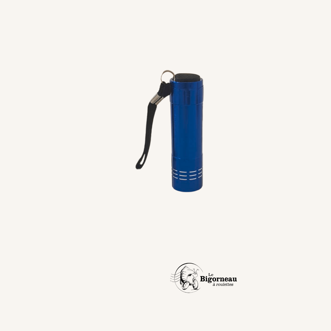 Lampe de poche bleue