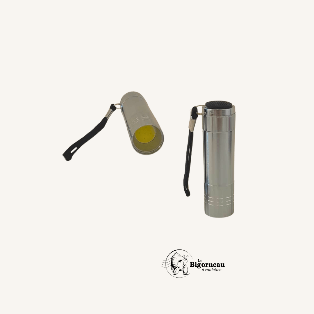 Lampe de poche grise