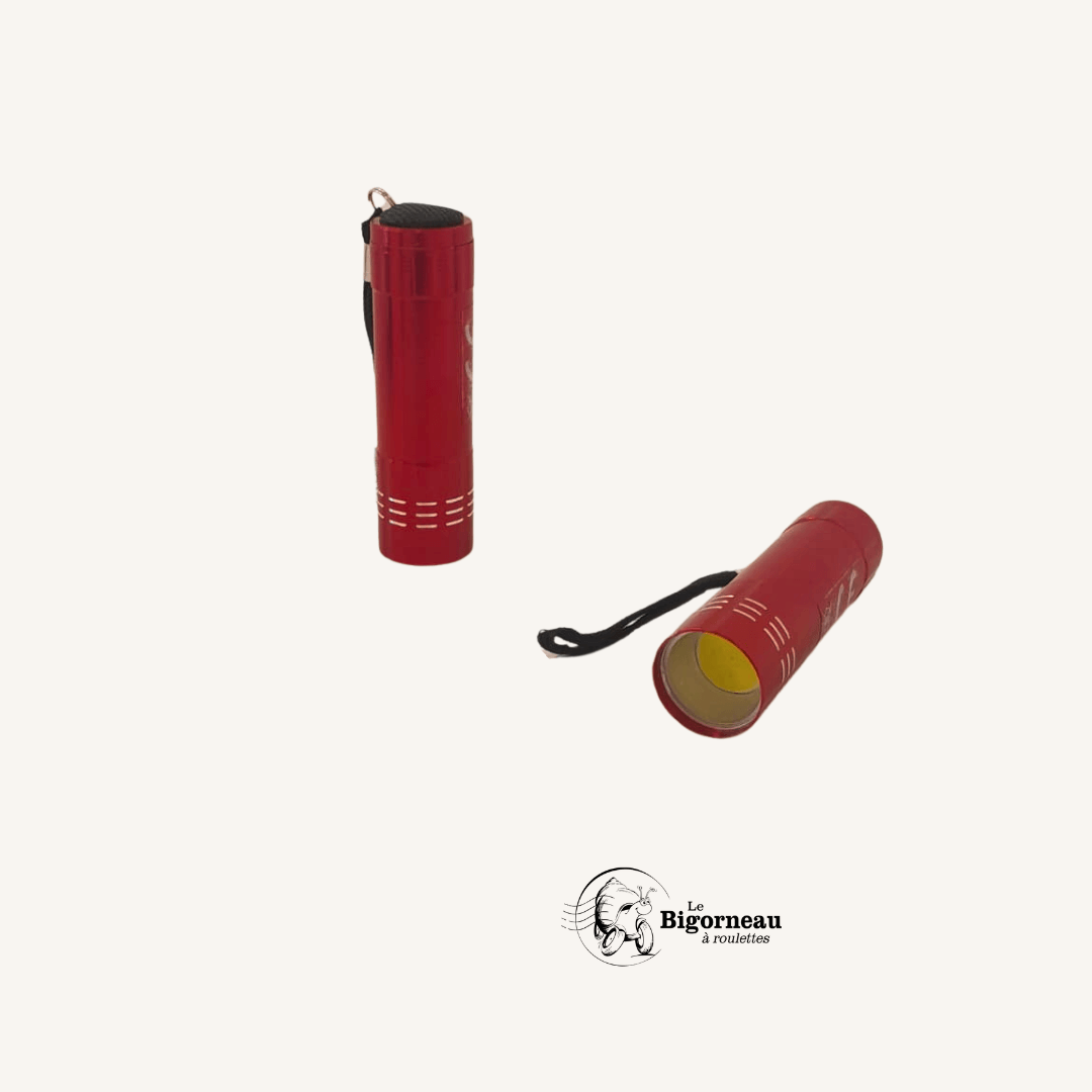 Lampe de poche rouge